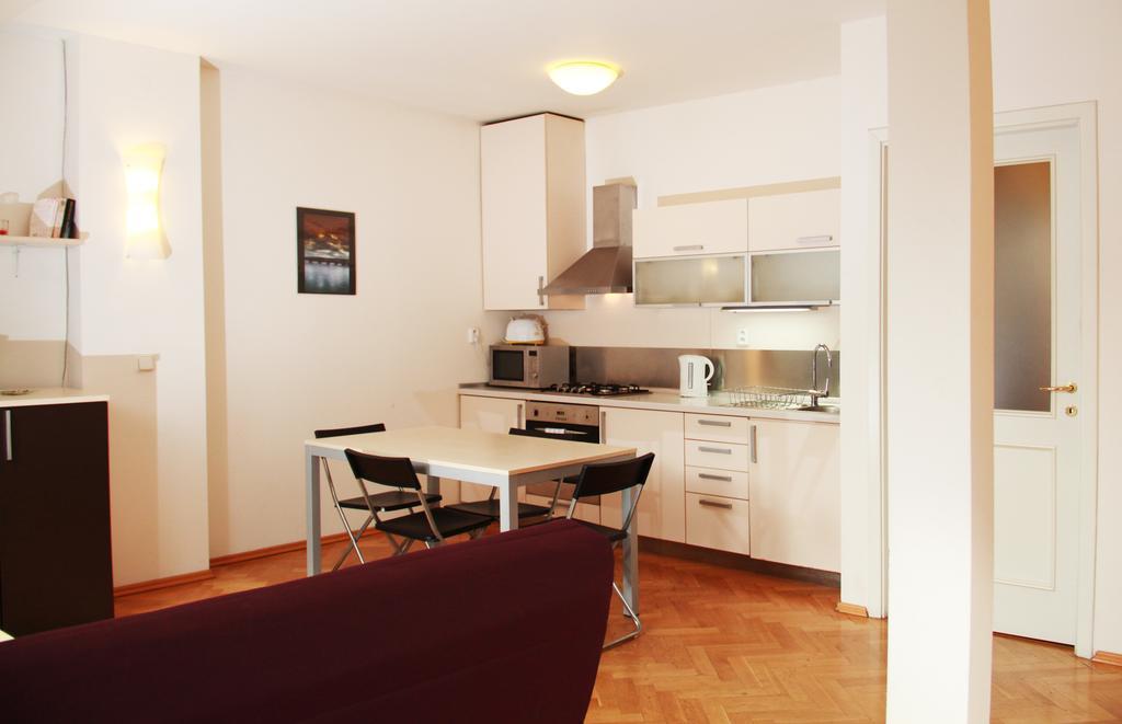 Residence Kostnicke Square ปราก ภายนอก รูปภาพ